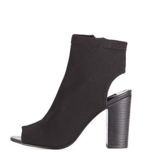 STEVEN by Steve Madden Pique Open Toe ZIp Booties